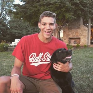 Meet your Posher, Max